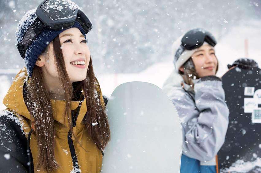 日帰りスキーツアー比較｜主要4社の料金・プラン・お勧めスキー場を解説